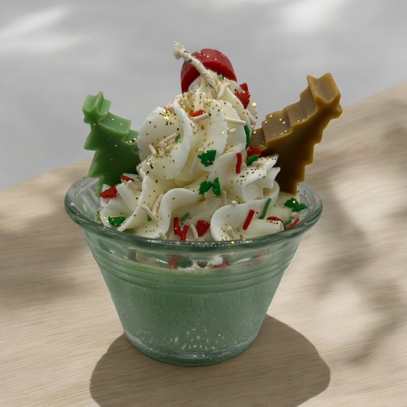 Festive Holiday Candle with Colorful Decorations - Picture 4 of 4